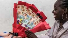 Bouquets Money Cash Flowers People Valentine's